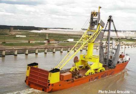 arrivé de la grue